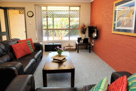 ACACIA - WEEKLY ONLY - Australia Accommodation 3