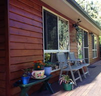 Acacia Hills Retreat - Australia Accommodation