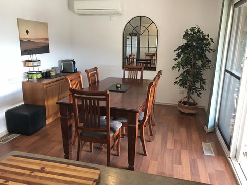Acacia House - Central Healesville - Yarra Valley - Australia Accommodation 2