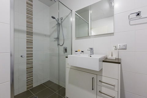 Accommodate Canberra- Domain Parliamentary Triangle - Australia Accommodation 3