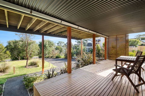 Acqua Vista - Water View, Fireplace, Walk To Beach - Australia Accommodation 3