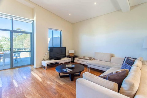 Eagle Escape I Private Properties - Australia Accommodation 2