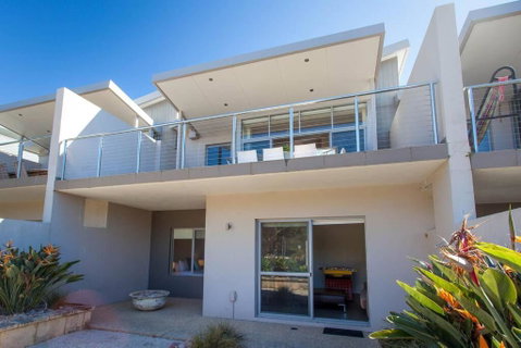 Eagle Escape I Private Properties - Australia Accommodation 1