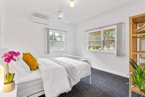 East Hills Waterfront Bliss - Australia Accommodation 1