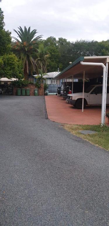 Esk Motel - Australia Accommodation 2