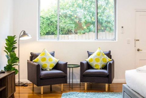Esperanza Gardens - A Stylish Victorian Studio - Australia Accommodation 3