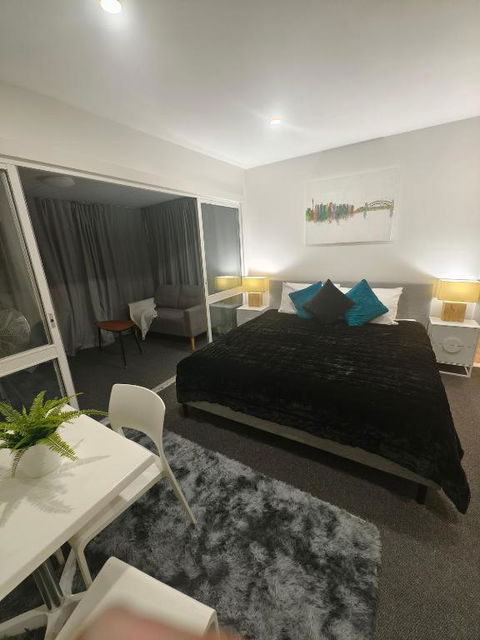 Entire Studio Apartment - Self Check-in - Australia Accommodation 0