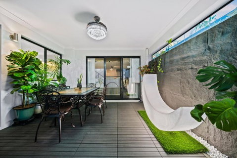 Equitice Winter Moonlight Villa - Australia Accommodation 3