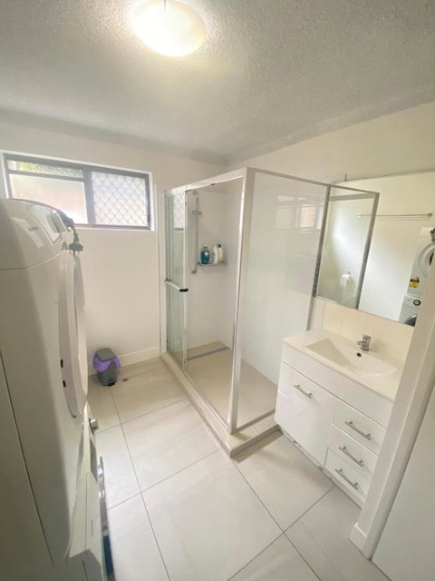 Fabulous Canal-front Unit In Mooloolaba - Australia Accommodation 2