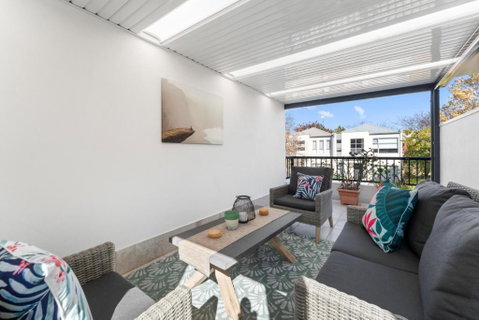 Fantastic Family Home Near City - Australia Accommodation 0
