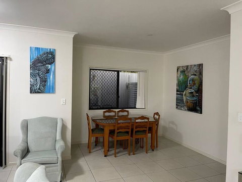 Georgina Townhouse - Australia Accommodation 3