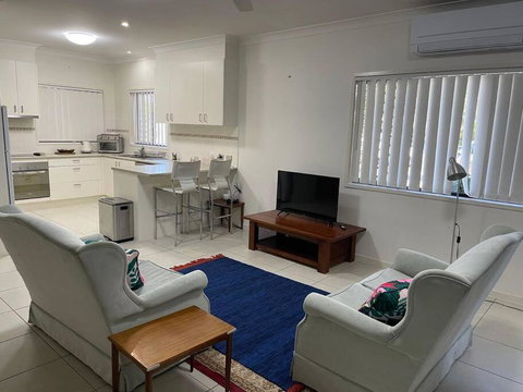 Georgina Townhouse - Australia Accommodation 1