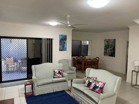 Georgina Townhouse - Australia Accommodation 4