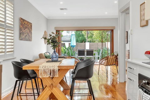 Gladstone Gardens - Family Comfort In North Brighton - Australia Accommodation 3
