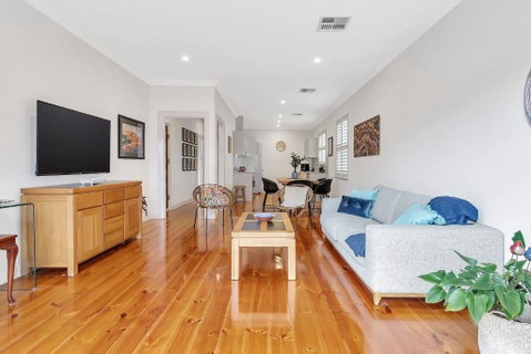 Gladstone Gardens - Family Comfort In North Brighton - Australia Accommodation 4