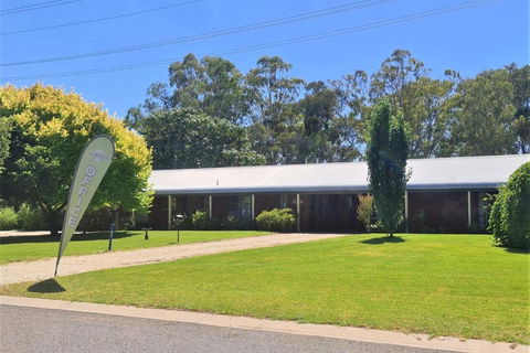 Greenways Holiday Units - Australia Accommodation 1