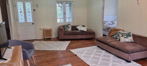 Harris Cottage - Australia Accommodation 2