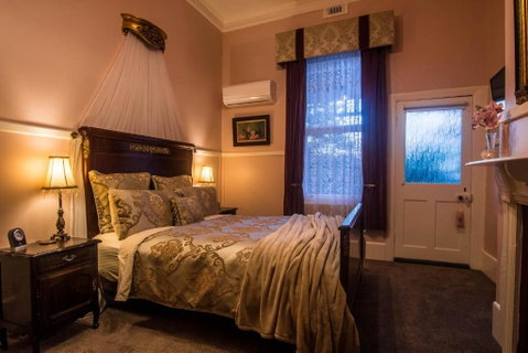 Heytesbury House - Australia Accommodation 1