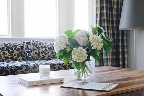 Hotel Collins - Australia Accommodation 2