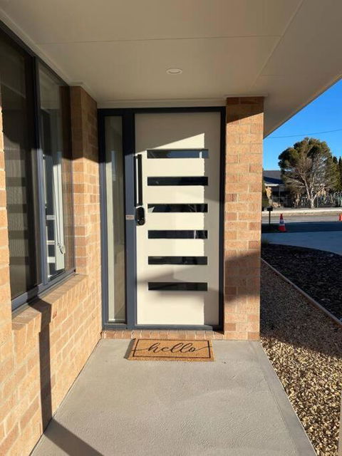 Home In Brighton - Australia Accommodation 1