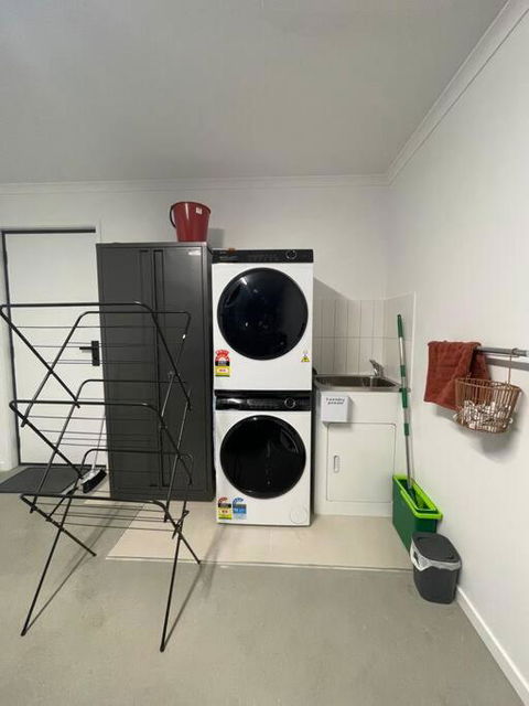 Home In Brighton - Australia Accommodation 3