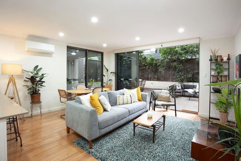 Huge 3 Bed Camperdown Garden Apt W Parking Aircon - Australia Accommodation 0