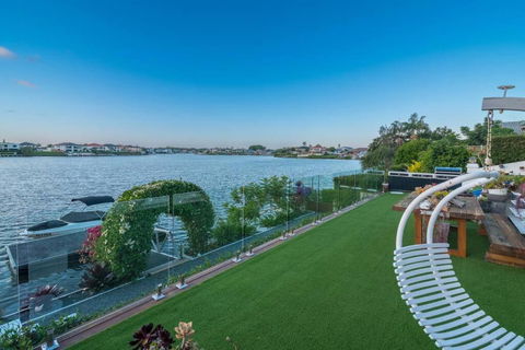 Immaculate Waterfront Residence-Masterpiece - Australia Accommodation 1