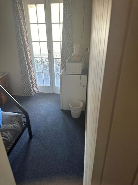 Hotel Metropole Proserpine - Australia Accommodation 2
