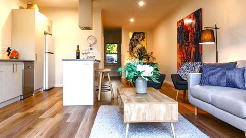 Hotel Trentham Villa 2 - Australia Accommodation 0