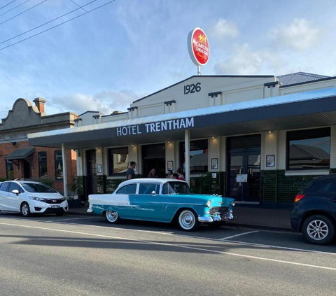 Hotel Trentham Villa 2 - Australia Accommodation 1