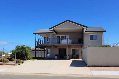 Agape Holiday Home - Australia Accommodation 0
