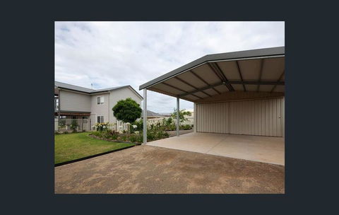 Agape Holiday Home - Australia Accommodation 2