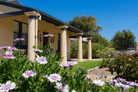 Agnes Cottage Bed & Breakfast - Australia Accommodation 0