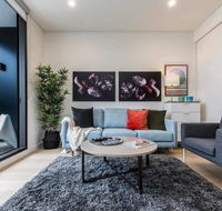 Air Conditioned One Bedroom with Pool Close To CBD - Australia Accommodation