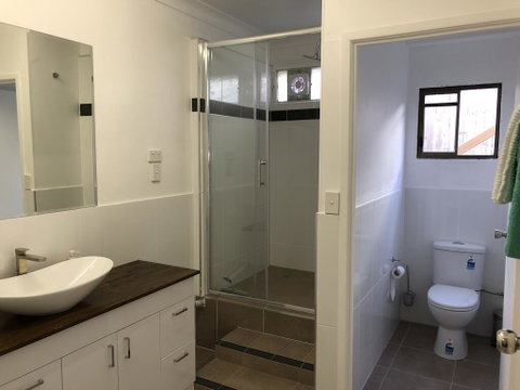 Airlie Getaway Unit 3 - Australia Accommodation 2