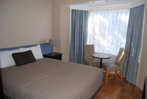 Airlie House Motor Inn - Australia Accommodation 0
