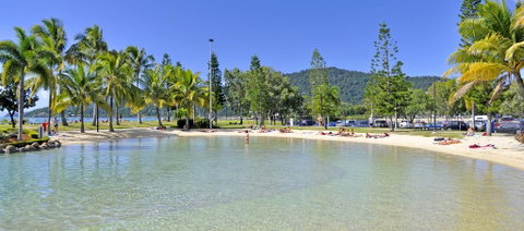 Airlie Waterfront Accommodation - Australia Accommodation 1