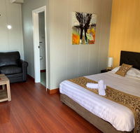 Albion Hotel - Motel Finley - Australia Accommodation