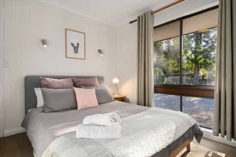 Alinga Longa 4 - Australia Accommodation 0
