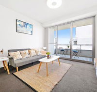 All amenities only downstairs 20 mins to CBD - Australia Accommodation