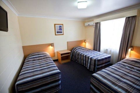 All Seasons Motor Lodge - Australia Accommodation 1
