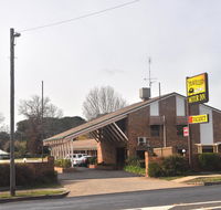 All Travellers Motor Inn - Australia Accommodation