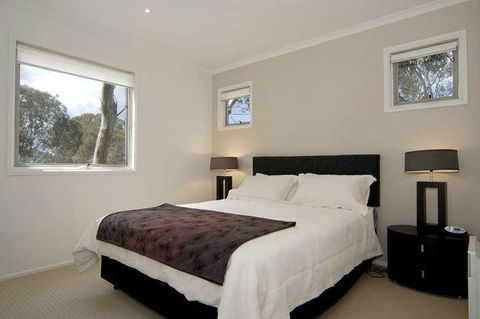 Alpenglow - Australia Accommodation 3