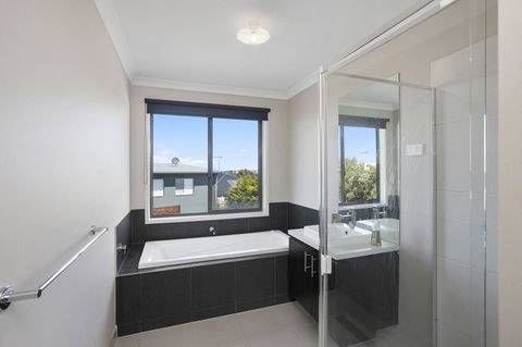 Alyxia Escape 15 - Australia Accommodation 2