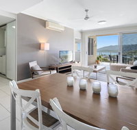Amazing Ocean views Pool Award winning location Airlie Beach - Australia Accommodation