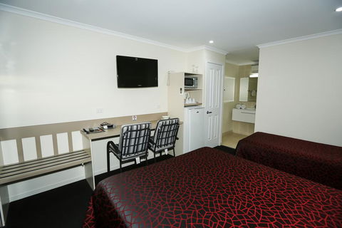 Amber Lodge Motel - Australia Accommodation 1
