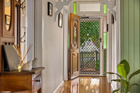 Ambiente Cottage - Pet And Family Friendly - Australia Accommodation 1