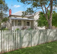 Ambiente Cottage - Pet and Family Friendly - Australia Accommodation