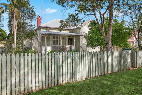 Ambiente Cottage - Pet And Family Friendly - Australia Accommodation 0