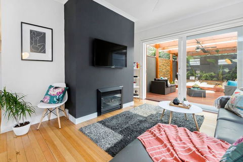 AMORE A Tranquil Retreat With Couples Spa - Australia Accommodation 1